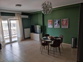 Modern Apt 1 with Parking Paid, 100m from Metro